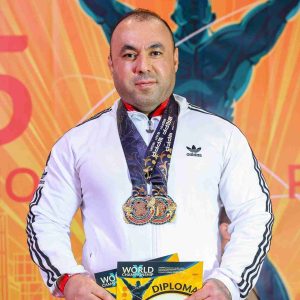 بیوگرافی امیر شکرگزار