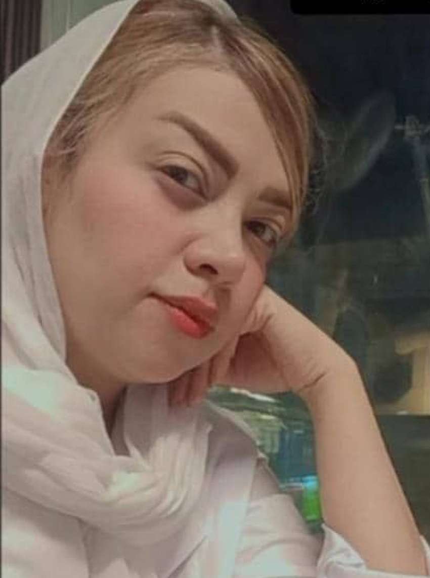 زهرا محمودی