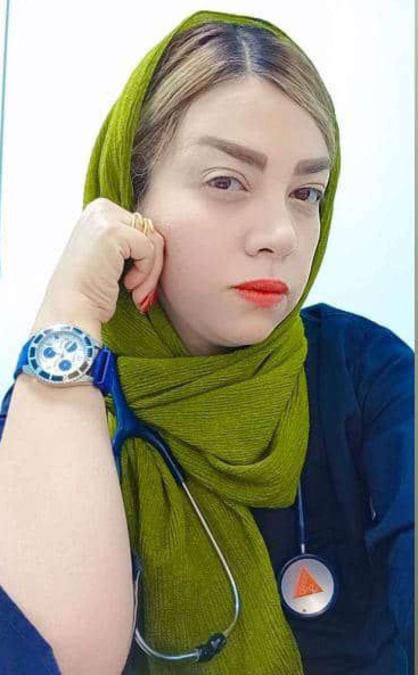 زهرا محمودی