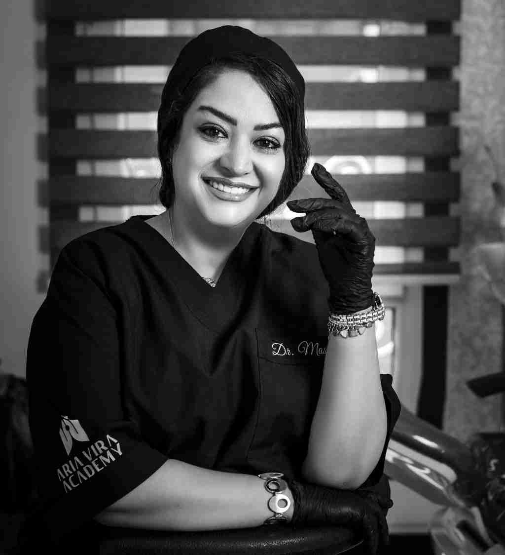 زینب السادات مستوری مؤسس گروه دندانپزشکی دکتر مستوری