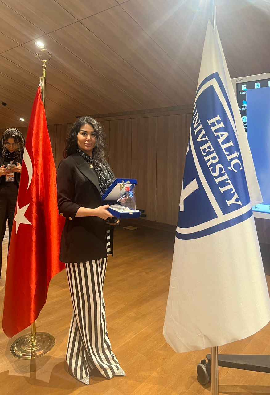 مهسا پنجه علی، مهندس معمار، طراح دکوراسیون داخلی