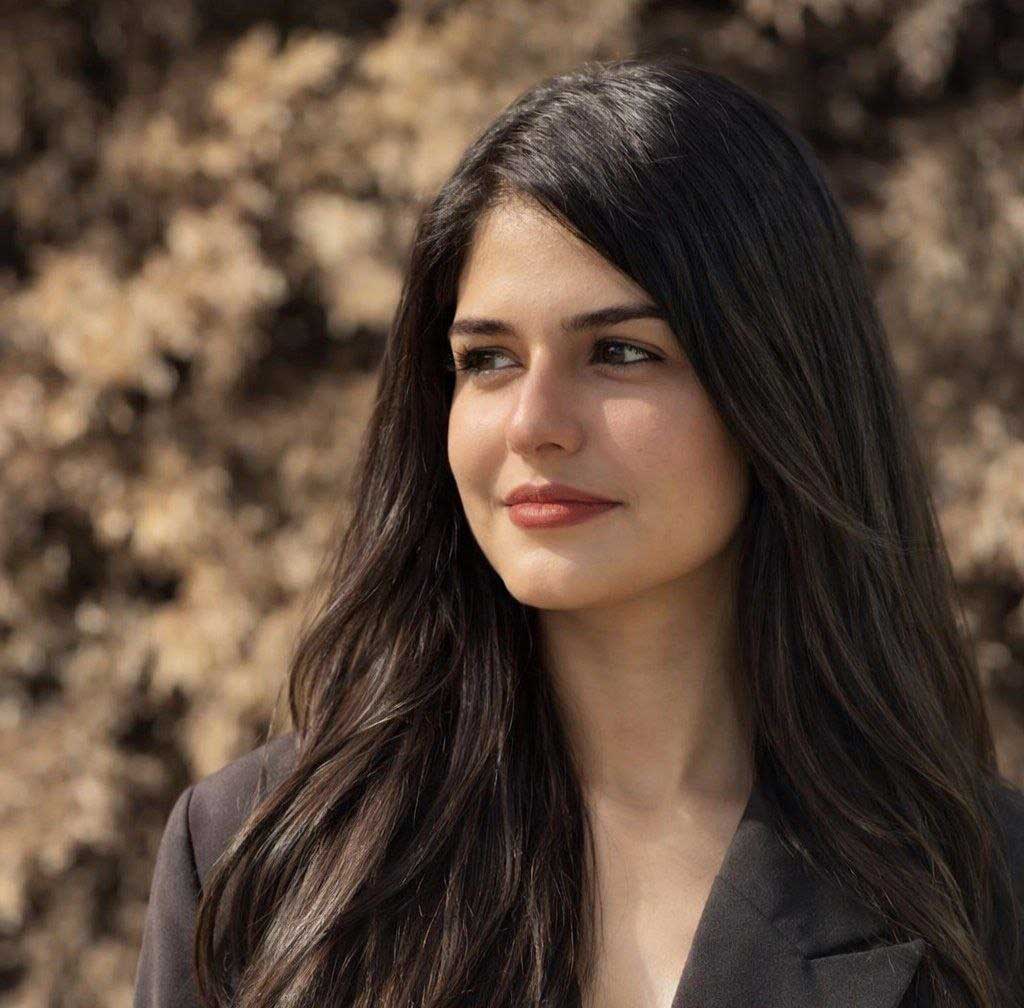 ستایش سعیدی