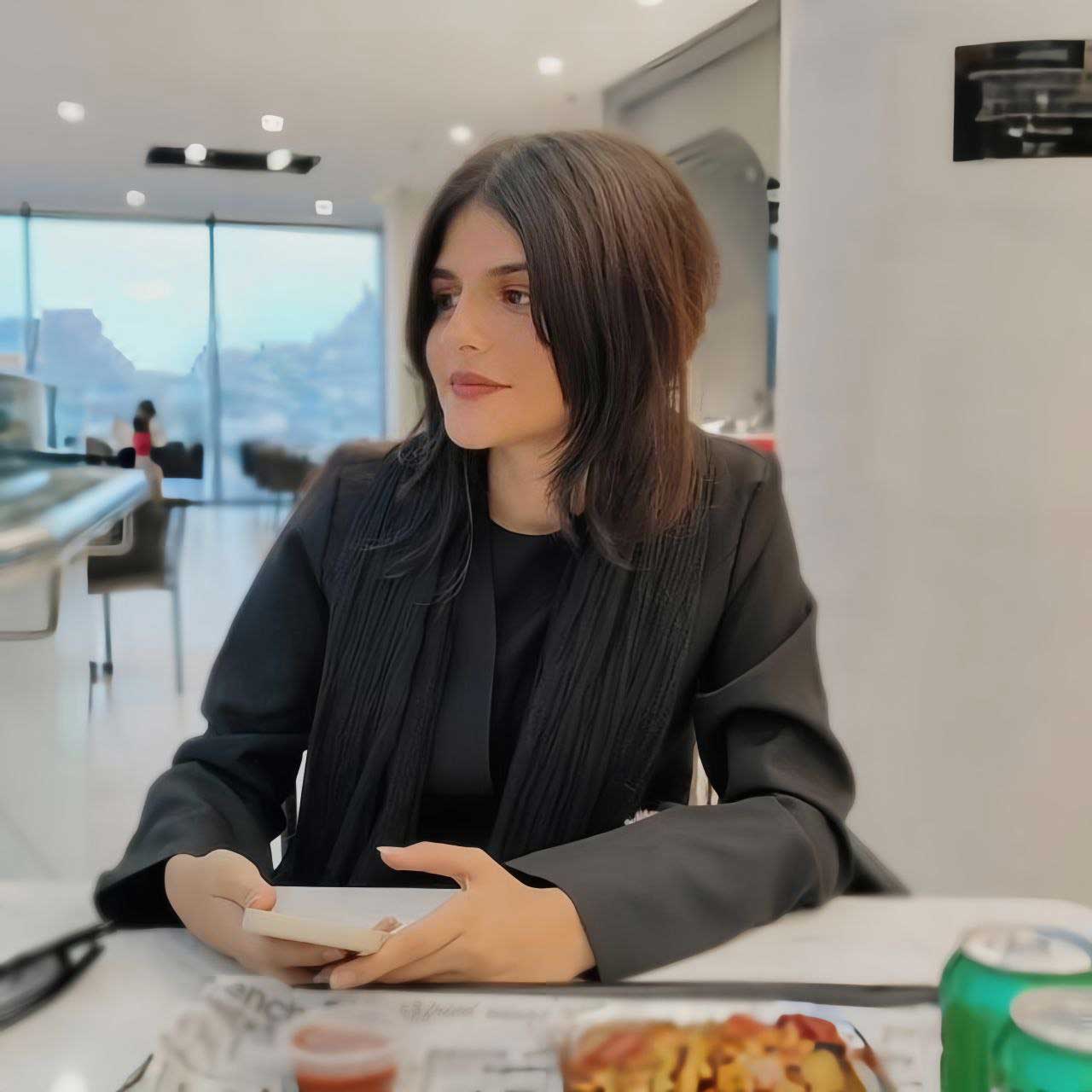 ستایش سعیدی